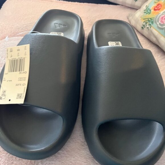 YZY YS-01 Slide Black  SIZE 12 MEN - Picture 2 of 5